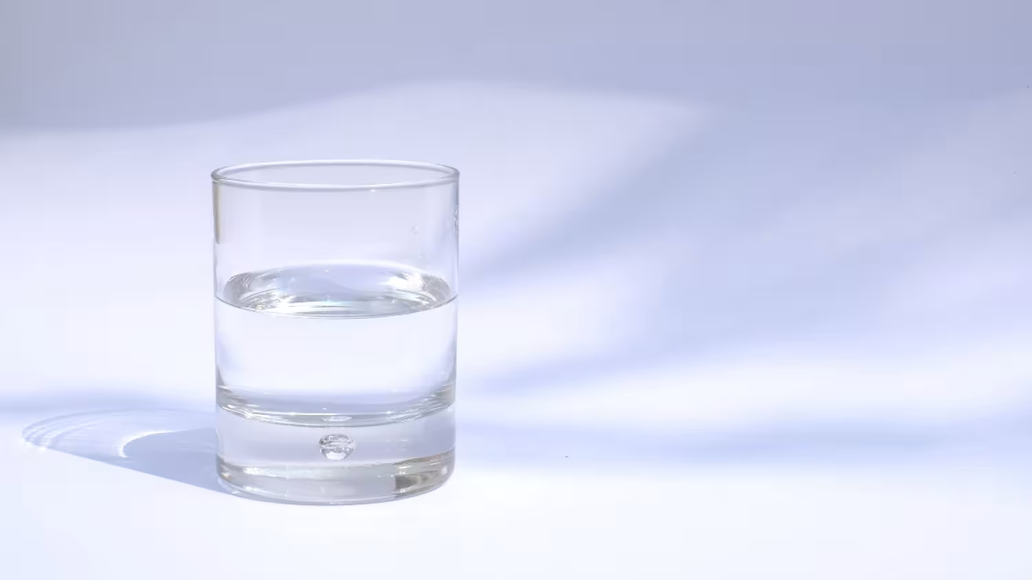 Waarom krijg je dorst van alcohol?