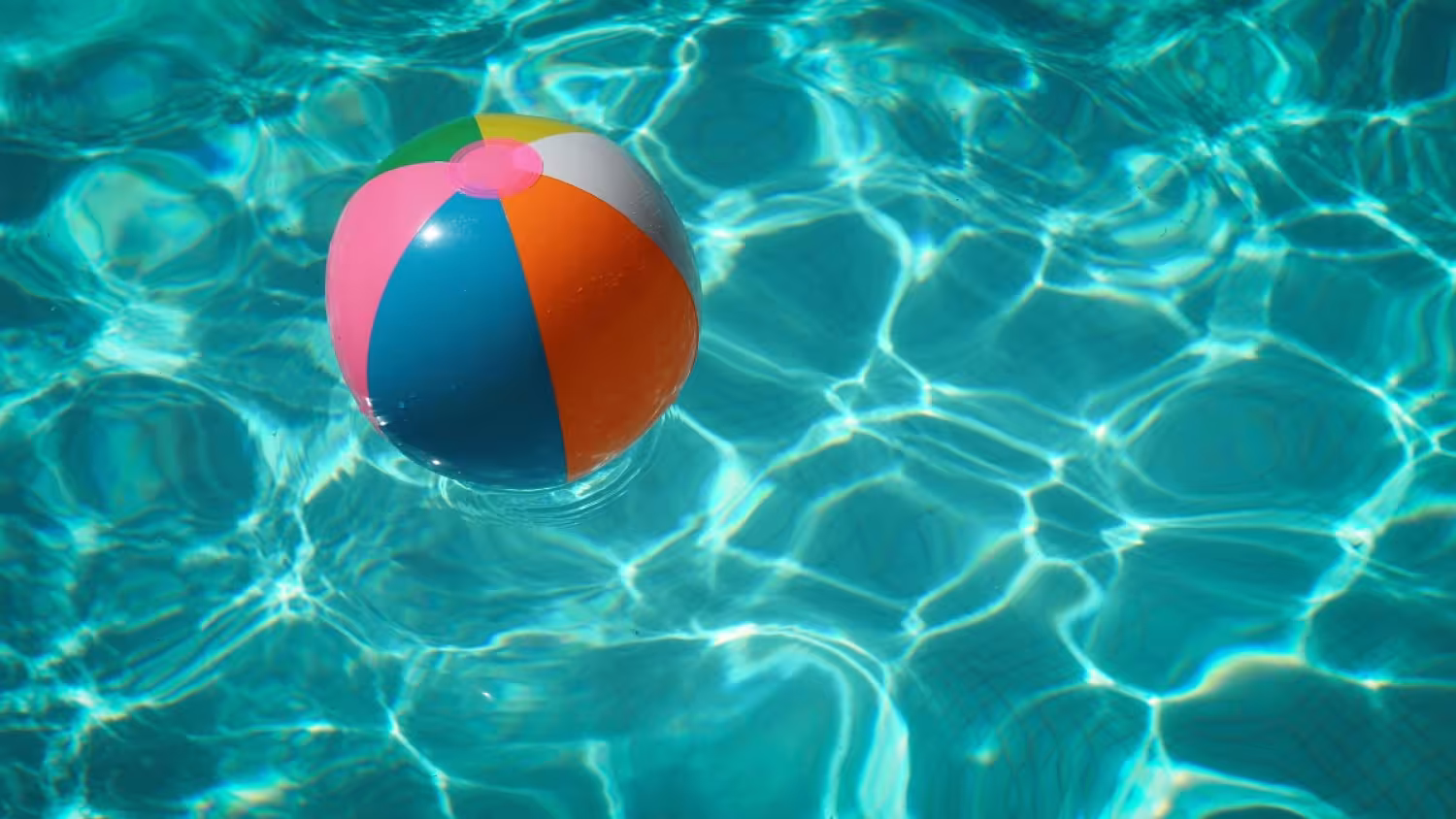 Waarom drink je in de zomer meer alcohol?